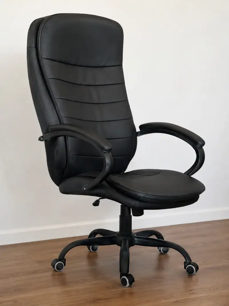 Silla de Oficina Ergonómica Negra con Ruedas
