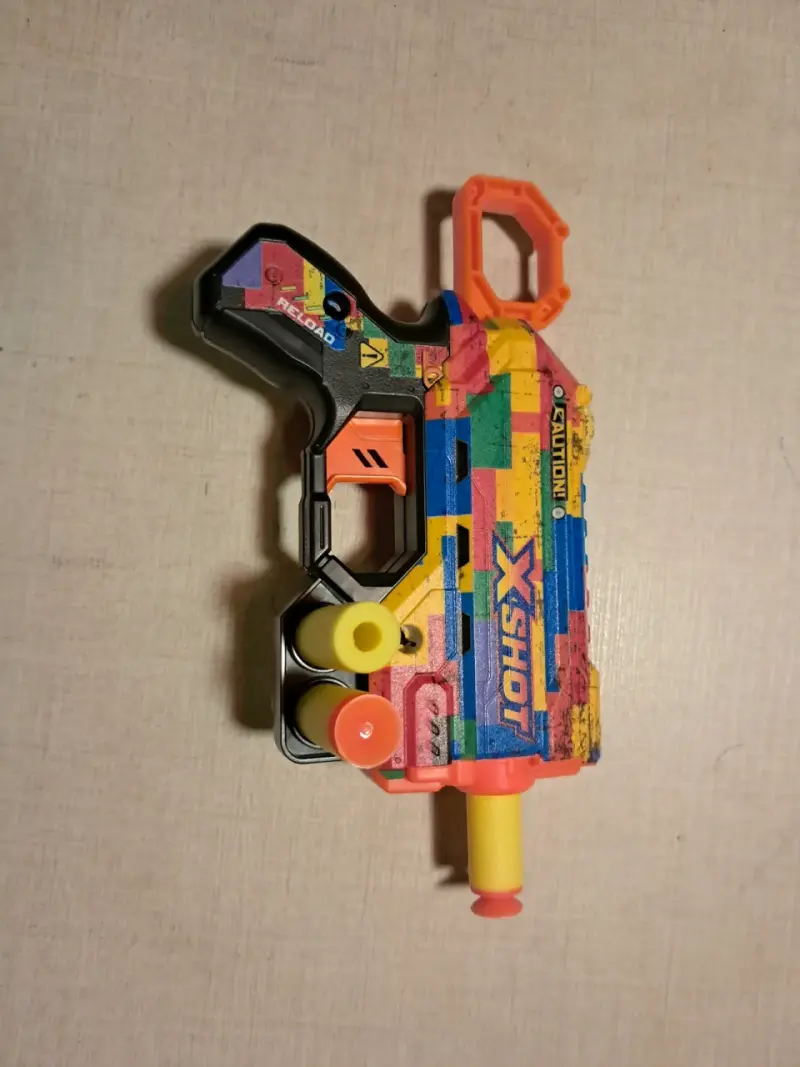 Pistola de Juguete X-Shot Multicolor con Dardos - 2