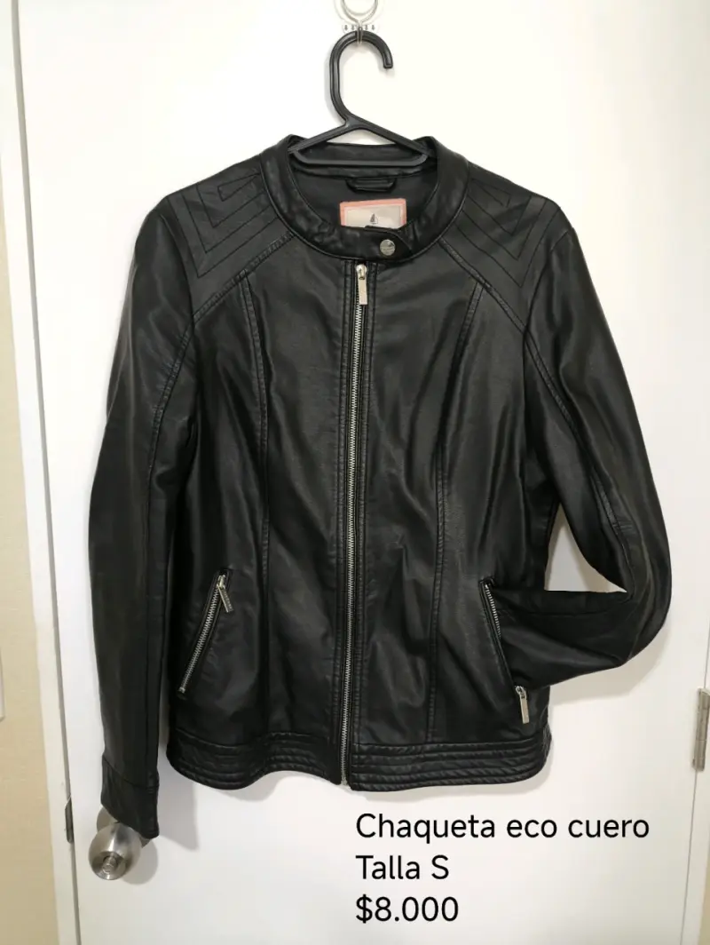 Chaqueta de eco cuero negra talla S