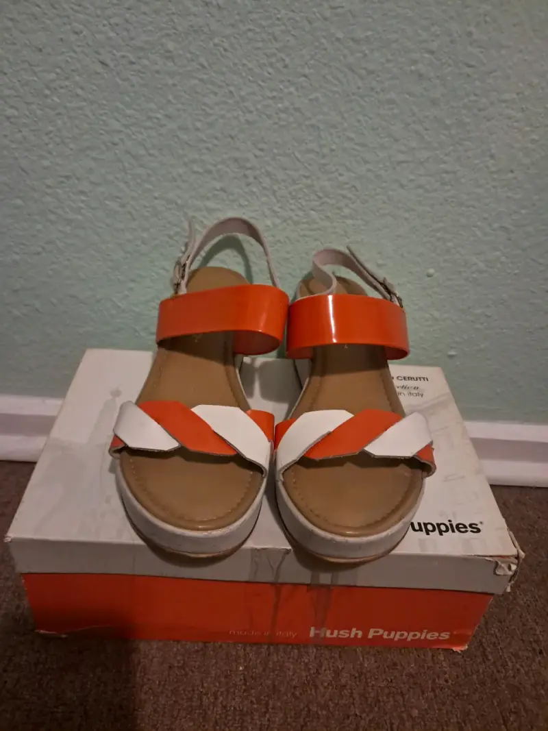 Sandalias de plataforma Hush Puppies naranjas y blancas - 1