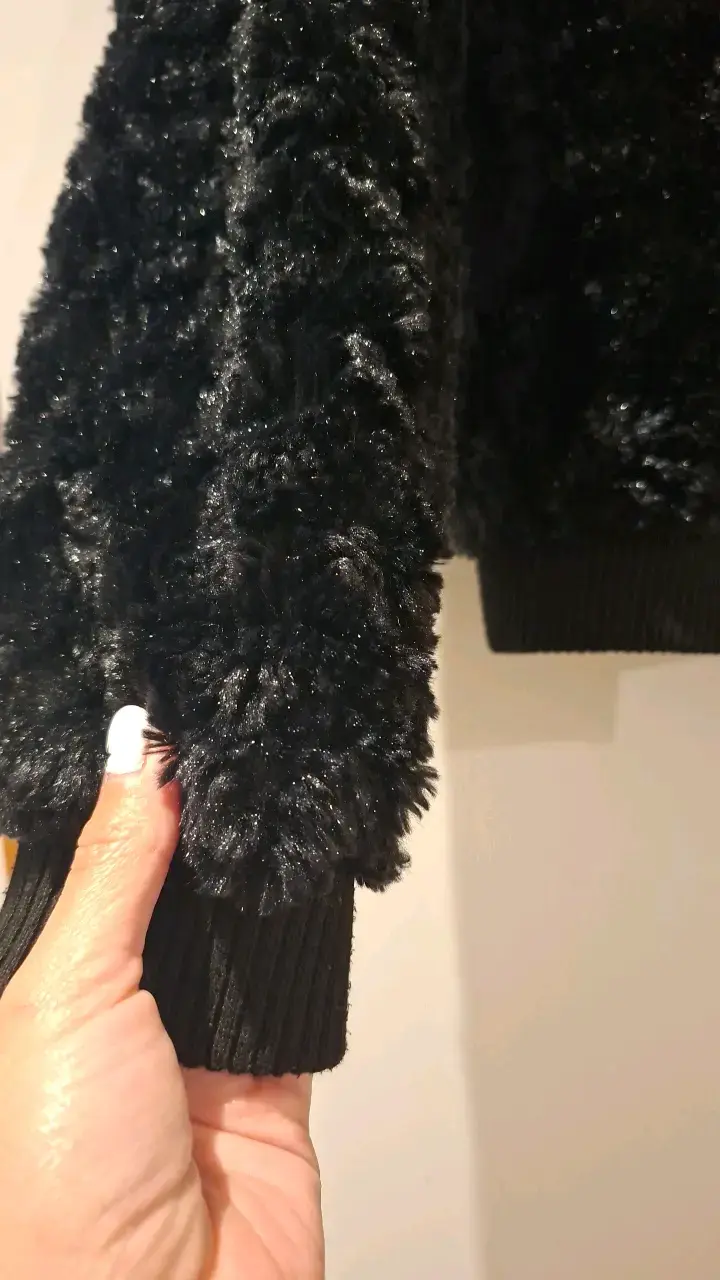 Chaqueta de felpa negra con cierre - 2