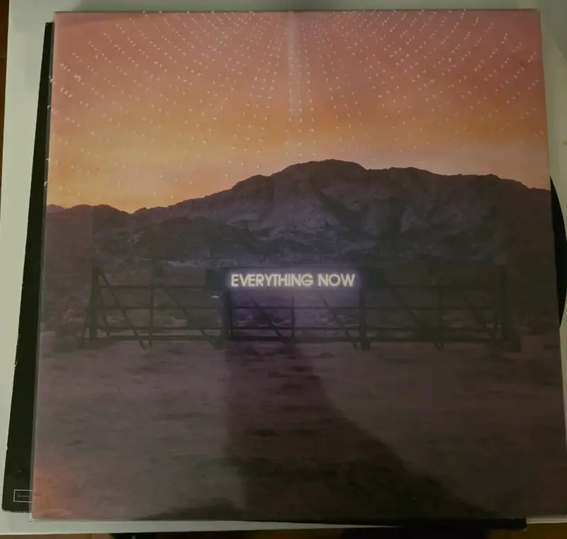 Vinilo Arcade Fire Everything Now - 1