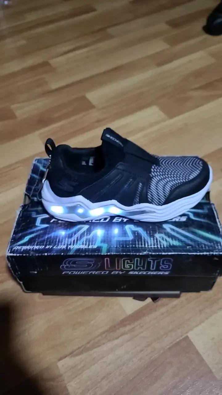 Zapatillas Skechers con luces para niños - 2