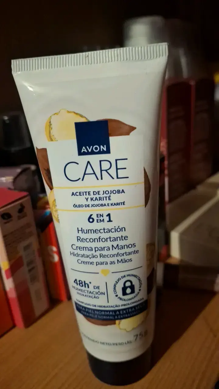 Crema de manos Avon Care con jojoba y karité