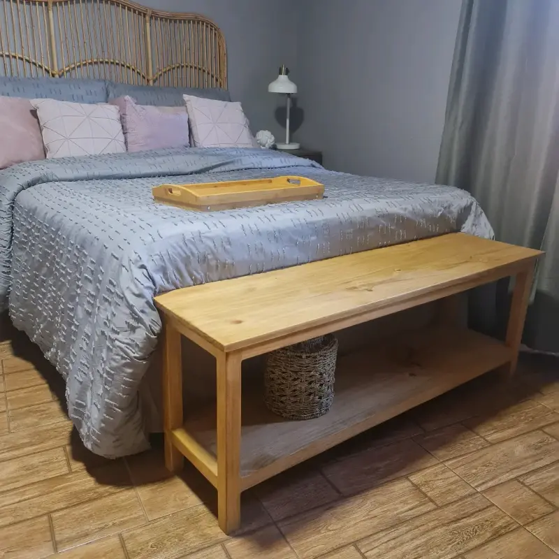 Banco de madera para dormitorio estilo rústico - 1