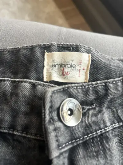 Falda de mezclilla gris con tachas Umbrale - miniatura 2