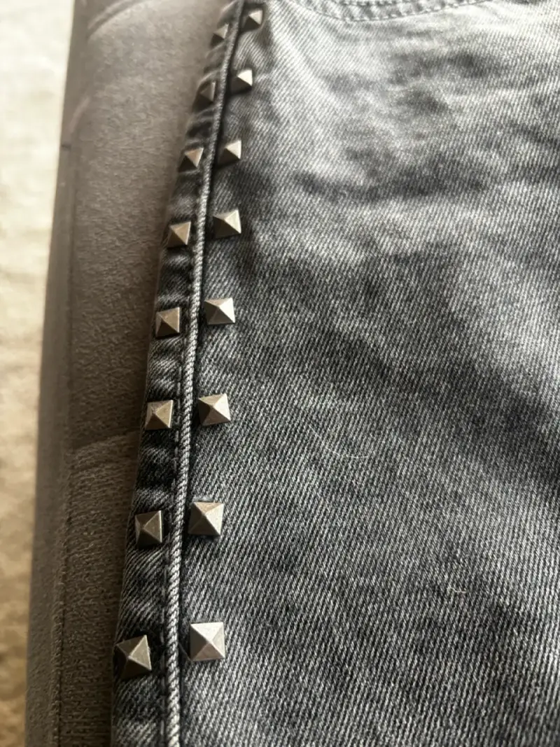 Falda de mezclilla gris con tachas Umbrale - 3