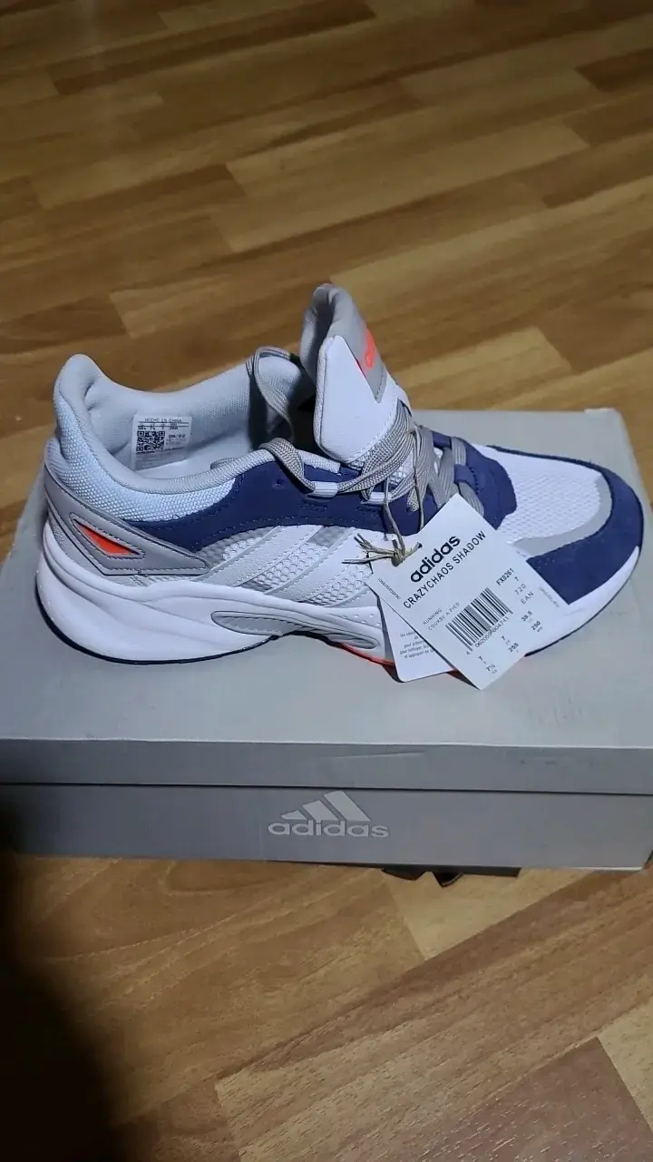 Zapatillas deportivas Adidas blancas y azules - 2