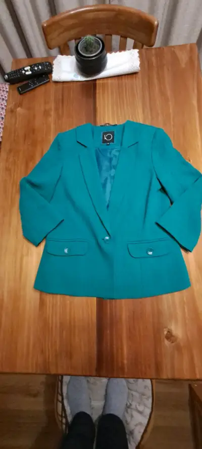 Blazer verde para mujer con diseño elegante - miniatura 1