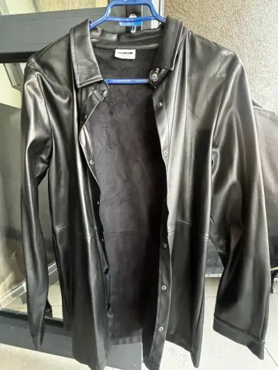 Chaqueta de cuero sintético negra Noisy May - miniatura 1