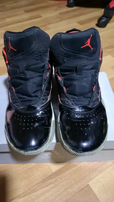 Zapatillas deportivas negras Jordan para hombre - miniatura 1
