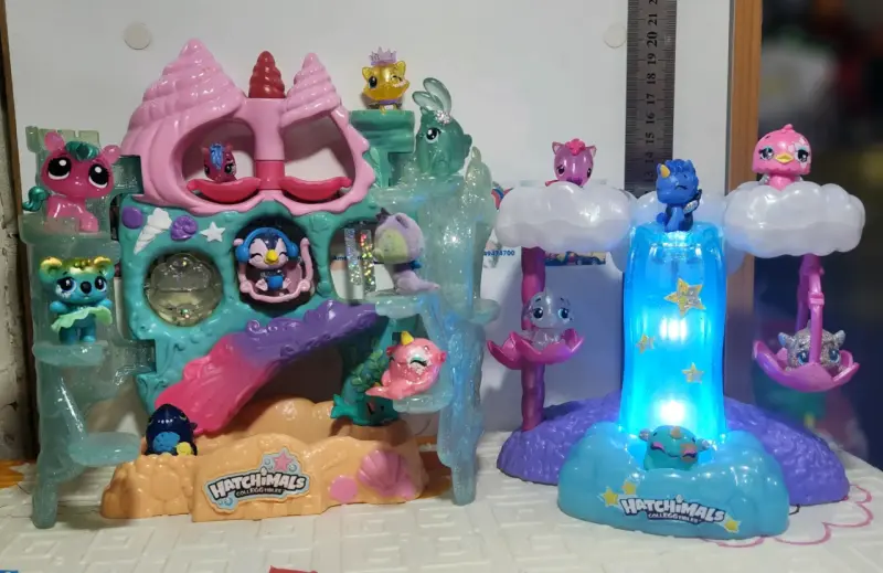Lote Hatchimals con luces y figuras. - 5