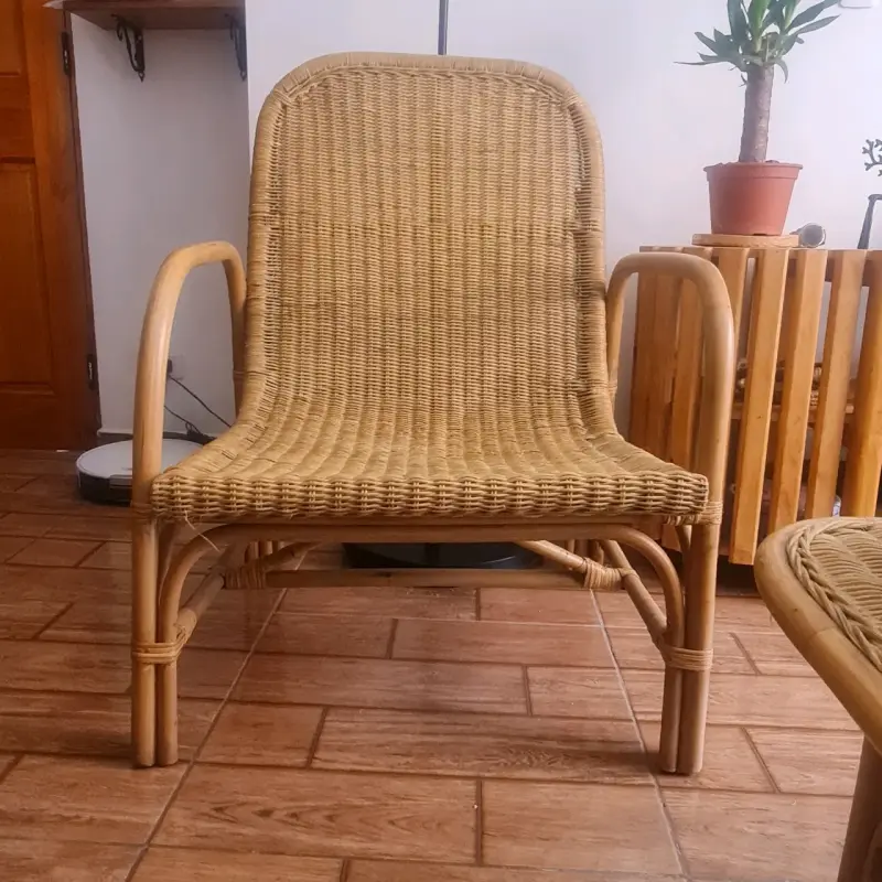 Sillón de mimbre con cojín blanco - 6
