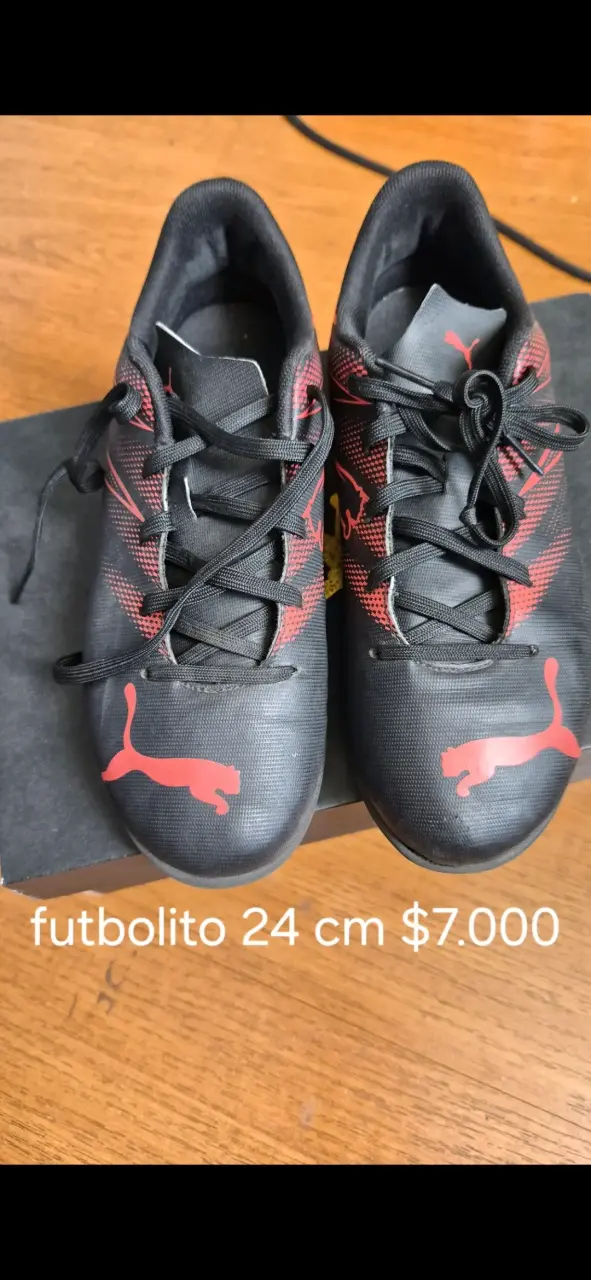 Zapatillas de Futbolito Puma Negras y Rojas 24 cm - 1