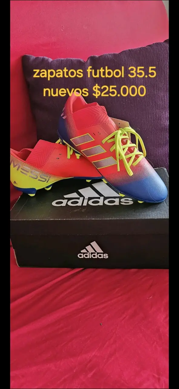 Zapatos de fútbol Adidas Messi 35.5 nuevos