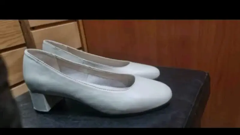 Zapatos de novia tacón bajo beige para mujer - 2