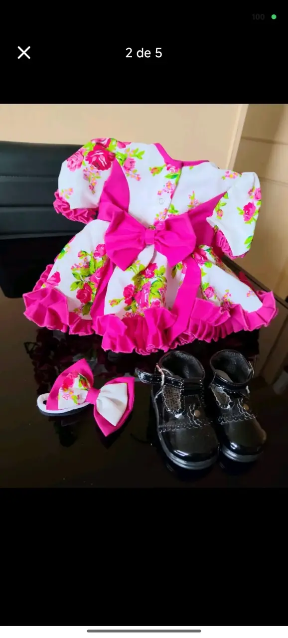 Vestido de bebé floral con zapatos y lazo - 2