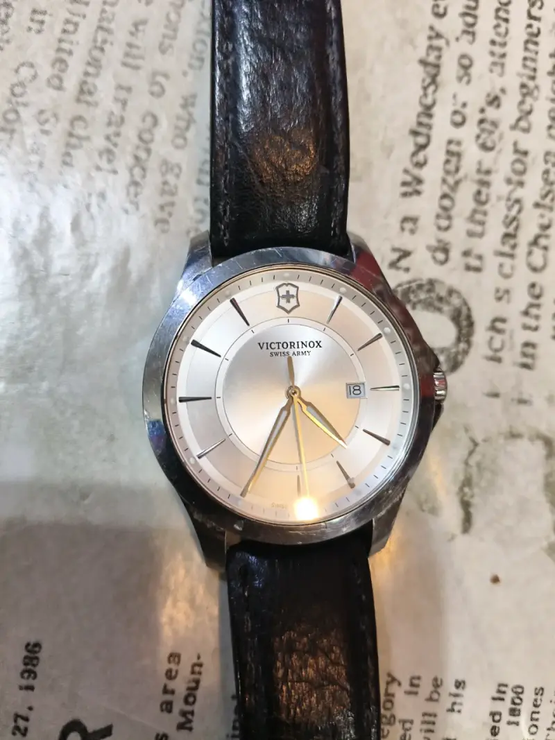 Reloj Victorinox Swiss Army Alliance 241905 - 5