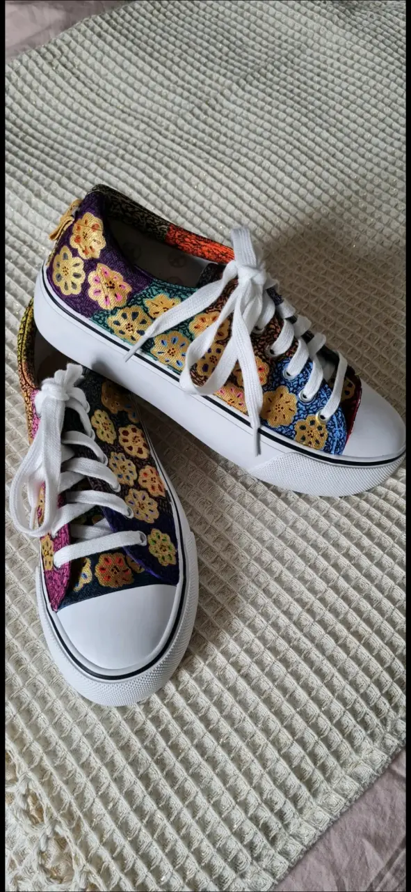 Zapatillas de lona pintadas a mano