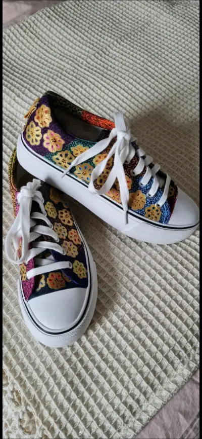 Zapatillas de lona pintadas a mano - miniatura 1