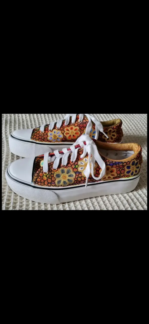 Zapatillas de lona con diseño floral coloridas - 2