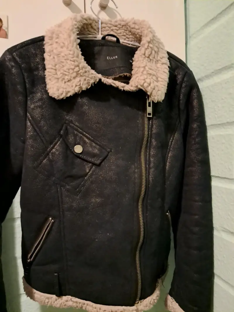 Chaqueta de cuero sintético con forro de borrego Ellus - 3
