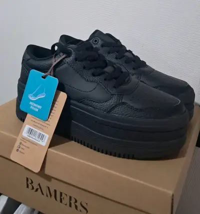 Zapatillas negras plataforma Bamers - miniatura 1