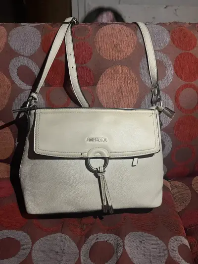 Cartera de cuero blanco Amphora con correa ajustable - miniatura 1