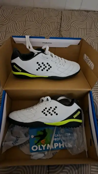 Zapatillas de fútbol blancas para niñ@s - miniatura 2