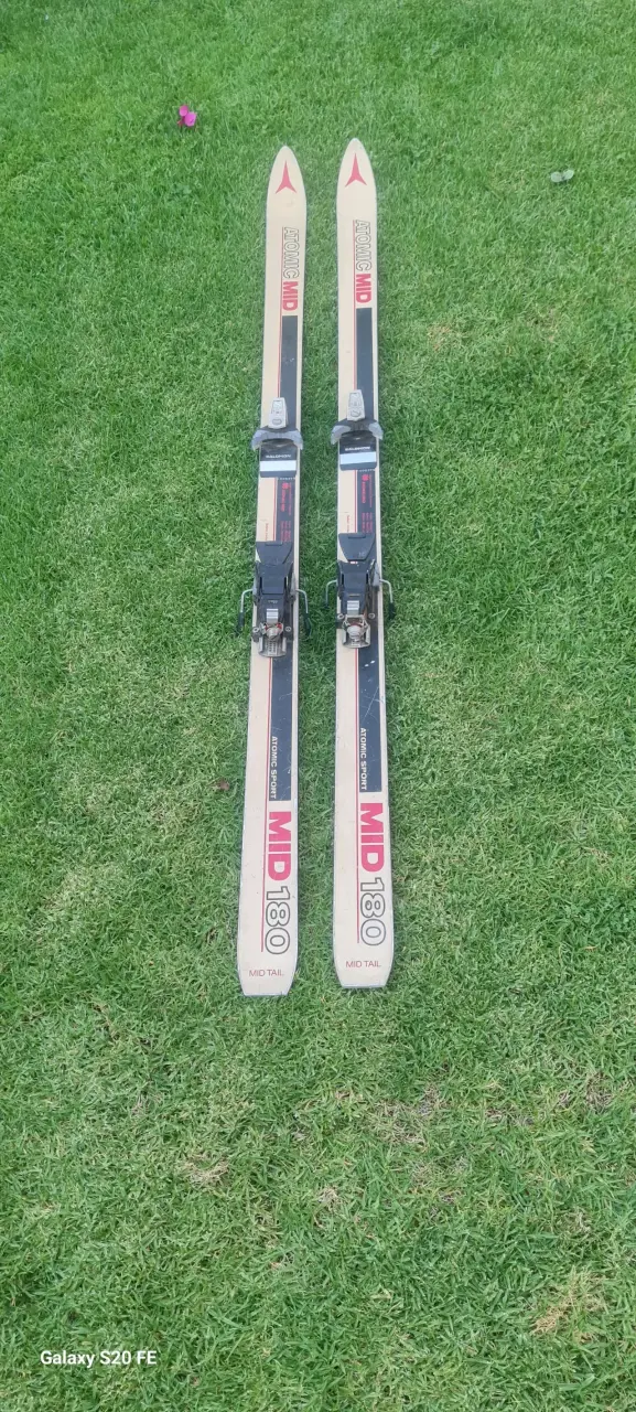 Esquís Atomic MID 180 con fijaciones - 2