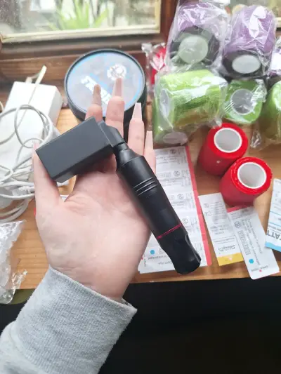 Kit de Tatuaje con Fuente de Poder y Accesorios - miniatura 1
