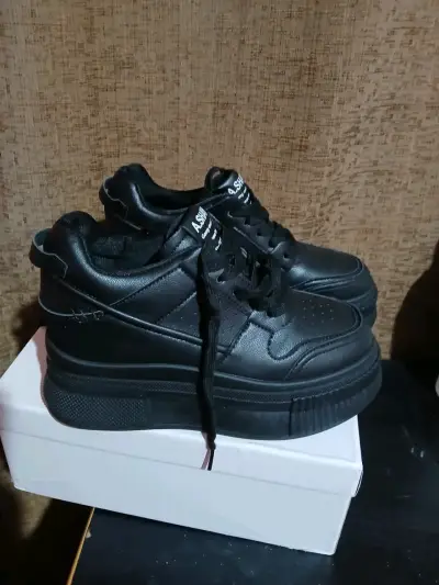 Zapatillas negras de plataforma A.Shay - miniatura 1