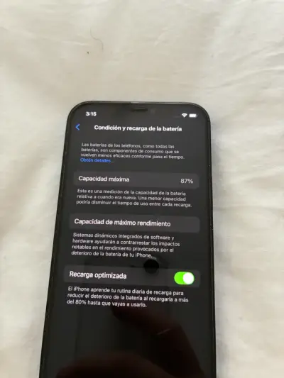 iPhone 12 en buen estado con batería al 87% - miniatura 4