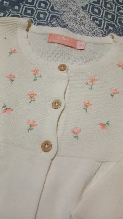 Chaleco  de niña con bordado floral Pillin - miniatura 2