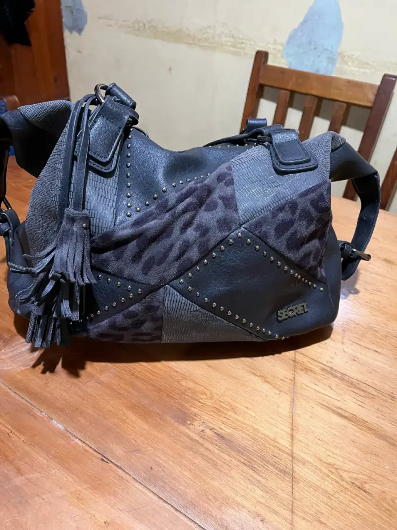 Bolso de marca secret
