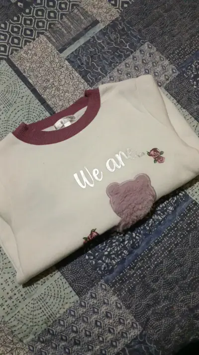 Polerón infantil con diseño de oso - miniatura 3