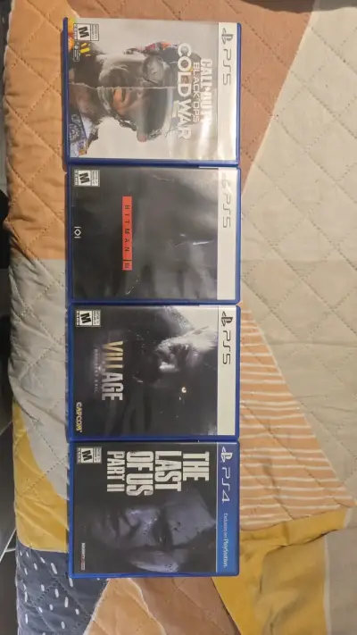 Colección de juegos PS5 y PS4 en buen estado - miniatura 1