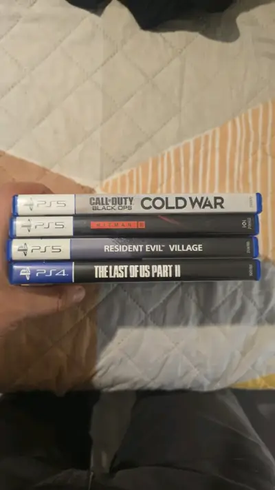 Colección de juegos PS5 y PS4 en buen estado - miniatura 2