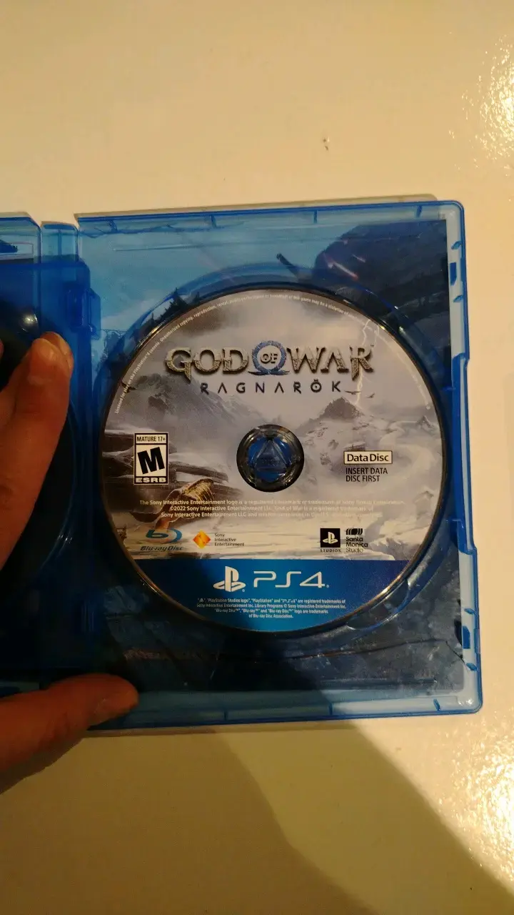 Juego PS4 God of War Ragnarök + Uncharted 4 - 3