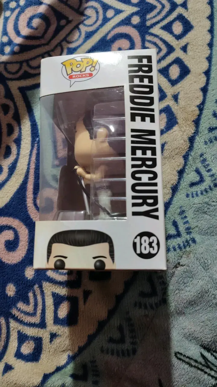 Figura Funko Pop Freddie Mercury Queen - 4