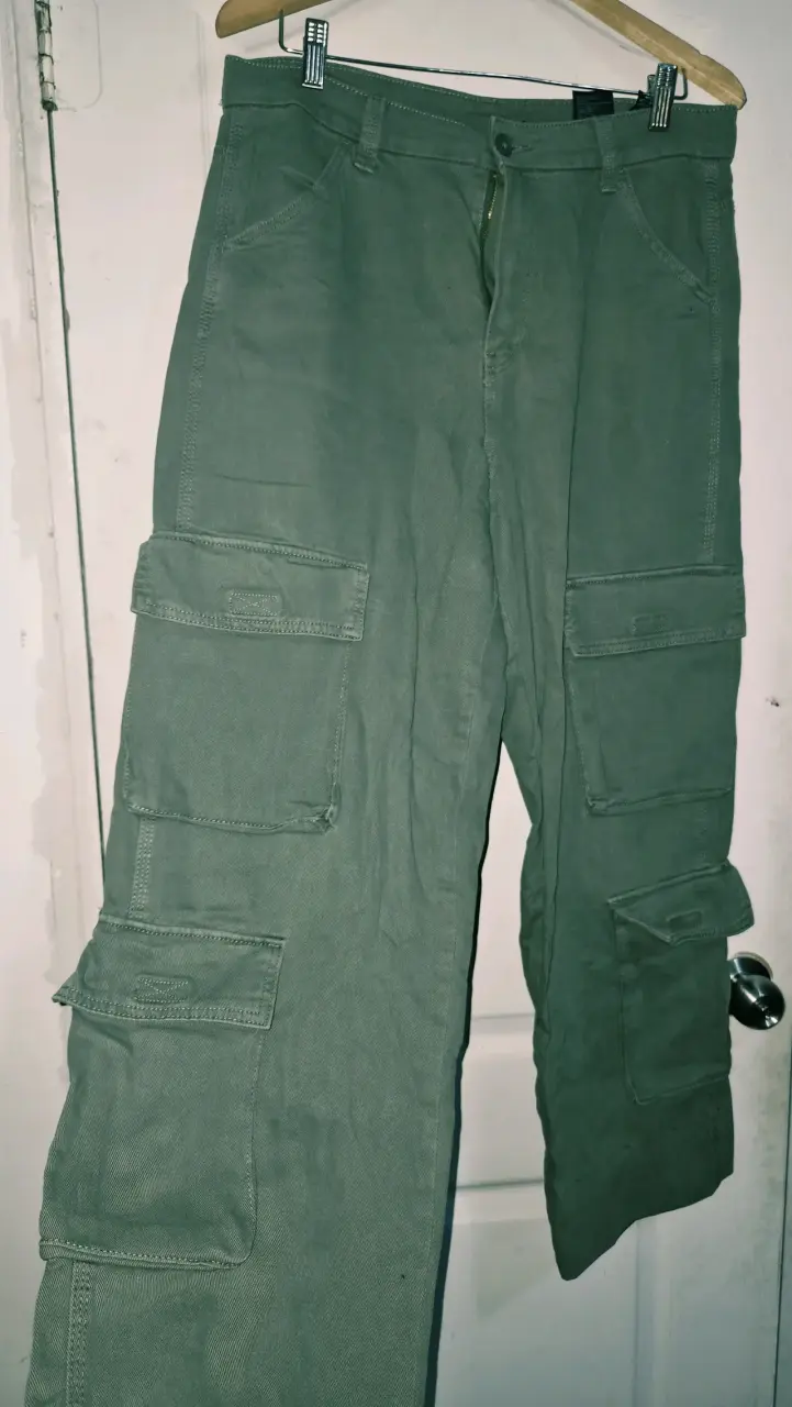 Pantalones cargo verdes H&M 40