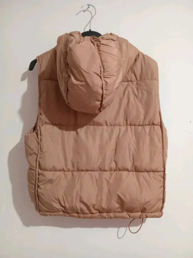 Chaleca Puffer Sin Mangas Café BASEMENT Talla L - 2