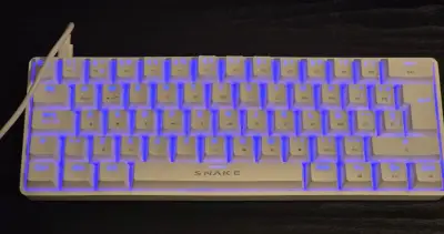 ⌨️🎮 Teclado Mecánico Vipera SN690 🎮⌨️ - miniatura 2