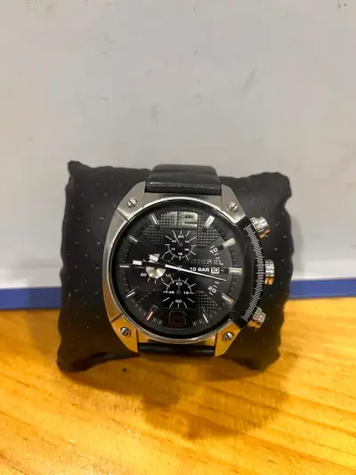 Reloj Diesel cronógrafo negro con caja original - miniatura 3
