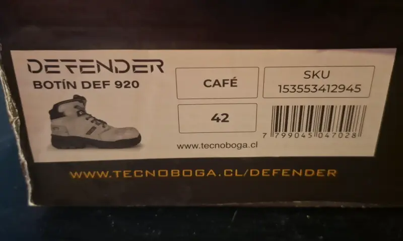 Botín de seguridad Defender modelo DEF920 talla 42 - 3