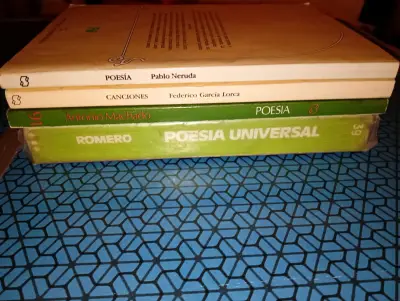 Colección de libros de poesía varios autores - miniatura 3