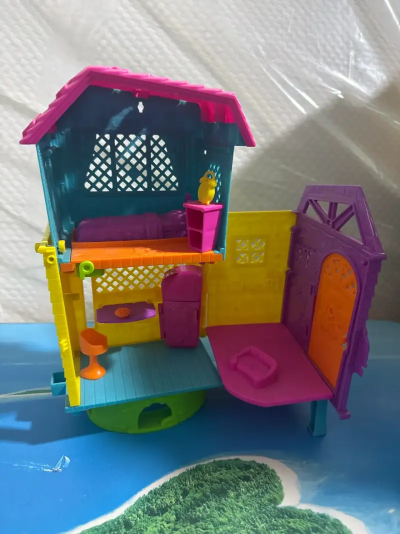 Casa de muñecas Polly Pocket colorida - 3