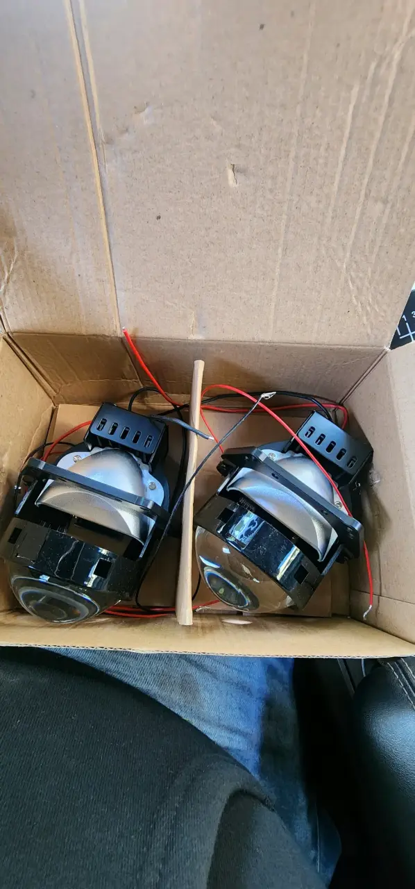 Luces LED para auto con proyector - 2