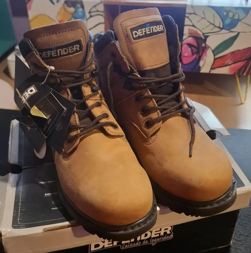 Zapatos de seguridad Defender DF 950 talla 42 - 1