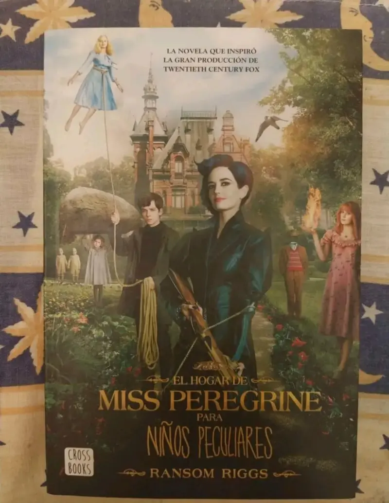 El Hogar de Miss Peregrine para Niños Peculia - 1